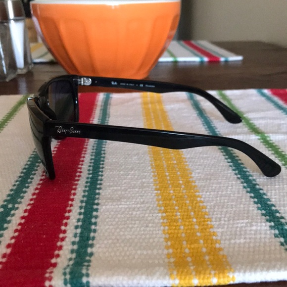 Polarized Ray Ban Sunglasses! - Picture 2 of 4